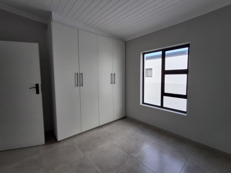 3 Bedroom Property for Sale in Britannia Bay Western Cape